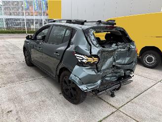 Dacia Sandero 1.1 TCE 110 Extreme -NAVI-PDC picture 4