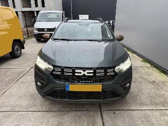 Dacia Sandero 1.1 TCE 110 Extreme -NAVI-PDC picture 11