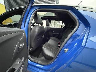 Opel Corsa-E Ultimate 50 kWh -PANO-NAVI-CAMERA-PDC-STOEL VERWARMING picture 10