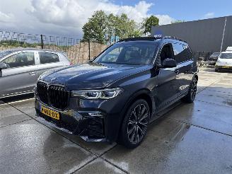 Avarii autoturisme BMW X7 xDRIVE 40i High Executive 7pers-PANO-LEDER-360 CAMERA-4 WIEL BESTURING 2022/2