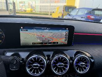Mercedes A-klasse 200 Business Solution AMG-PANO-NAVI-PDC picture 17