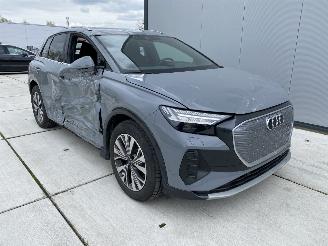 krockskadad bil auto Audi Q4 35 e-TRON S-LINE 125 KW - 55 kWh -NAVI-LEDER-CAMERA 2022/1