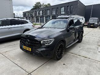 Unfallwagen Mercedes GLC 200 Business Solution Limited AMG -CAMERA-NAVI-PDC-PANO 2019/11