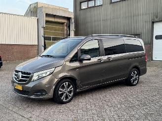 krockskadad bil bedrijf Mercedes V-klasse 250D Lang Dc Avantgarde 360Camera Burnmester 2016/10