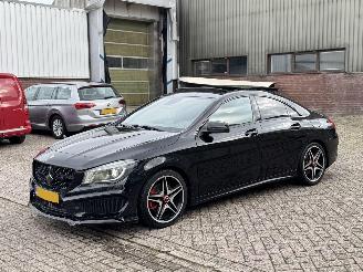 Damaged car Mercedes Cla-klasse 250 AMG Pakket Pano Harman Kardon 2013/5