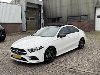 Schadeauto Mercedes A-klasse 200 163Pk Automaat AMG Pakket Pano Launch Edition Premium 2019/7