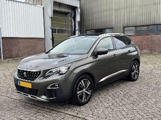 Vaurioauto  passenger cars Peugeot 3008 1.6 BlueHdi Automaat Geen Schade 2018/1