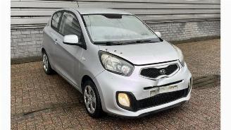 Vrakbiler auto Kia Picanto Picanto (TA), Hatchback, 2011 / 2017 1.0 12V 2012/3