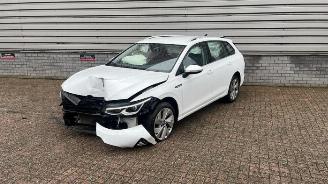 Coche siniestrado Volkswagen Golf Golf VIII Variant (GC5), Combi, 2020 1.5 eTSI 16V 2021/8