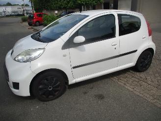 Avarii autoturisme Peugeot 107 1.0-12V XS AIRCO 2011/5