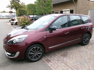 krockskadad bil auto Renault Grand-scenic 2.0 I AUTOMAAT BOSE 7 PERSOONS CLIMA NAVI 2012/10