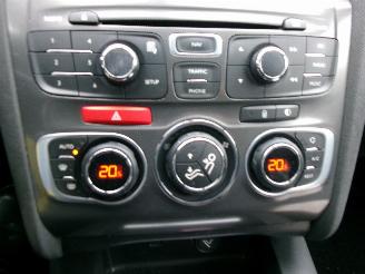 Citroën C4 1.4 VTI COLLECTION CLIMA NAVI picture 14