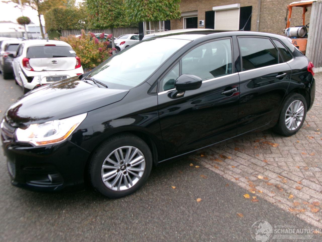 Citroën C4 1.4 VTI COLLECTION CLIMA NAVI