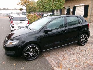 Unfallwagen Volkswagen Polo 1.4-16V TRENDLINE 5 DEURS AIRCO 2010/3