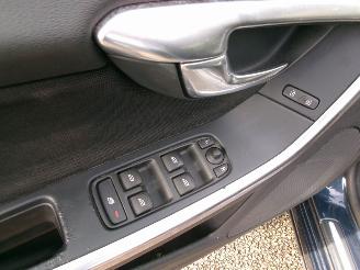 Volvo V-60 1.6 T3 KINETIC 112.656 KM CLIMA NAVI AUT picture 13