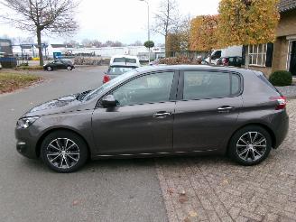 Peugeot 308 1.6 I PREMIERE CLIMA NAVI PANO picture 2