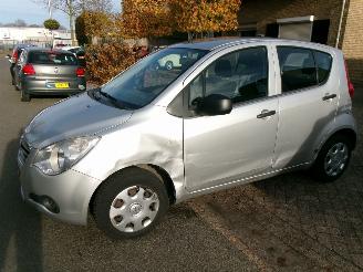 krockskadad bil auto Opel Agila 1.0 SELECTION    50.840 KM 2011/10