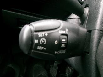 Citroën DS3 1.6 e-HDI SO CHIC CLIMA picture 17