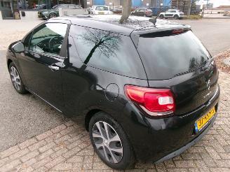 Citroën DS3 1.6 e-HDI SO CHIC CLIMA picture 11