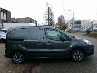 Peugeot Partner 120 1.6 HDI 75 PREMIUM PACK AIRCO NAVI picture 6