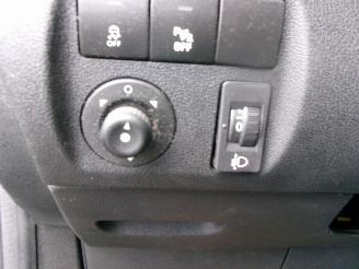 Peugeot Partner 120 1.6 HDI 75 PREMIUM PACK AIRCO NAVI picture 20