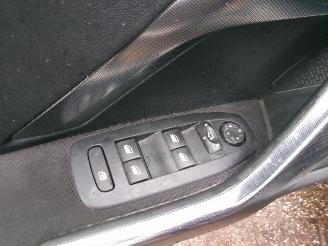 Peugeot 2008 1.2 PURETECH ALLURE CLIMA NAVI picture 13