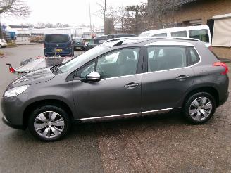 Peugeot 2008 1.2 PURETECH ALLURE CLIMA NAVI picture 2