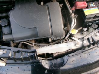 Peugeot 107 1.0-12V XR AIRCO picture 5