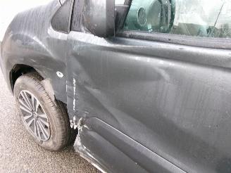 Peugeot Partner 1.6 HDI 75 PREMIUM PACK AIRCO NAVI picture 14