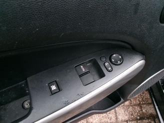 Mazda 2 1.3 COOL picture 11