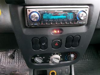 Dacia Duster 1.6 I picture 11