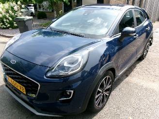 Damaged car Ford Puma 1.0 HYBRID TITANIUM 2021/3