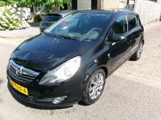 Opel Corsa 1.4-16V 111 EDITION 2011/3