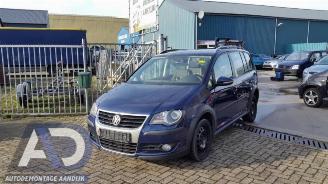Vrakbiler auto Volkswagen Touran Touran (1T1/T2), MPV, 2003 / 2010 2.0 TDI DPF Cross Touran 2010/0