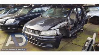 disassembly passenger cars Fiat Stilo Stilo (192A/B), Hatchback, 2001 / 2007 1.4 16V 2005