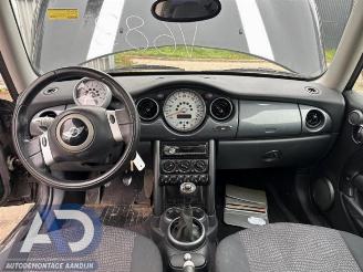 Mini Cooper Mini One/Cooper (R50), Hatchback, 2001 / 2007 1.6 16V Cooper picture 12