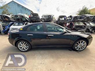 Alfa Romeo 159 159 (939AX), Sedan, 2005 / 2012 2.4 JTDm 20V picture 4