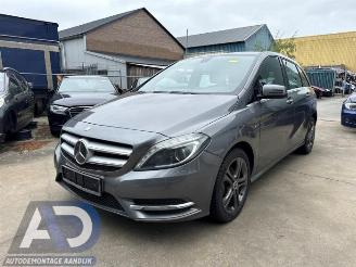Auto da rottamare Mercedes B-klasse B (W246/W242), Hatchback, 2011 / 2018 1.6 B-180 BlueEFFICIENCY Turbo 16V 2012