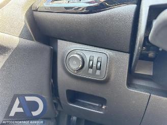 Opel Corsa Corsa E, Hatchback, 2014 1.4 Turbo 16V picture 17