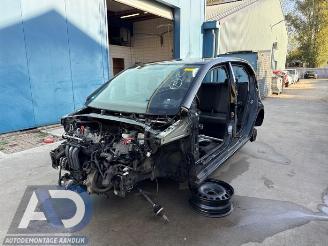 Vrakbiler auto Volkswagen Up! Up! (121), Hatchback, 2011 1.0 12V EcoFuel 2013/6