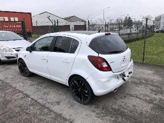 damaged passenger cars Opel Corsa 1.3 CDTI A13DTC 2011/11