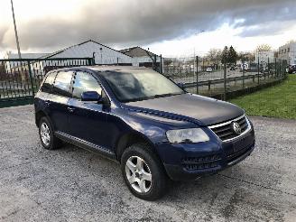 Damaged car Volkswagen Touareg 2.5 TDI 2004/6