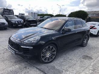 Damaged car Porsche Cayenne 3.6 2016/2