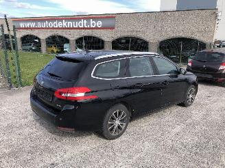 skadebil auto Peugeot 308 1.2 TURBO 2016/9