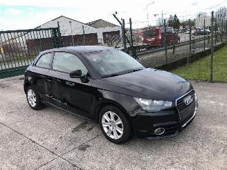 uszkodzony samochody osobowe Audi A1 1.6 TDI ATTRACTION 2011/4