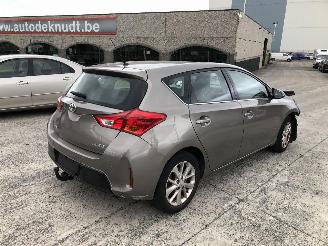 Voiture accidenté Toyota Auris 1.4    D4-D 2013/10