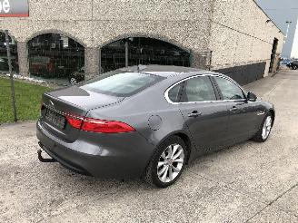 Jaguar XF 2.0 D picture 3