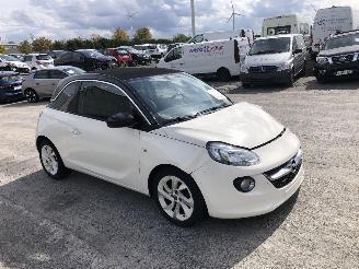 Schadeauto Opel Adam 1.4 2017/6