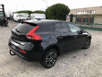 Voiture accidenté Volvo V-40 2.0 D 2019/7