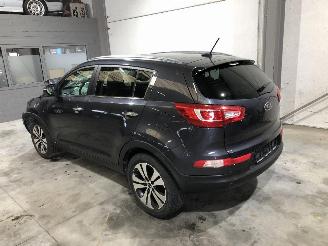 damaged passenger cars Kia Sportage 1.7 CRDI 2012/5